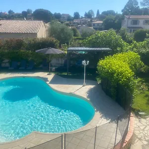 studio-avec-piscine-et-jardin-prive.fr-provencehotel.com/
